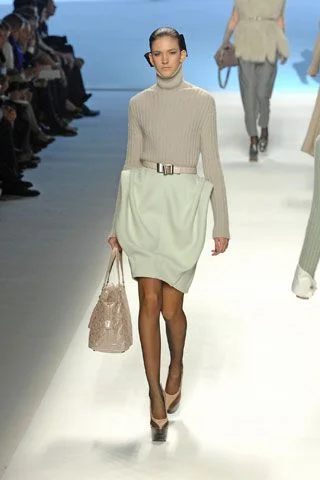 Look 15